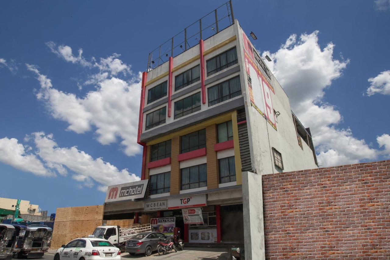 Oyo 666 Mc Hotel Fairview ケソンシティ エクステリア 写真